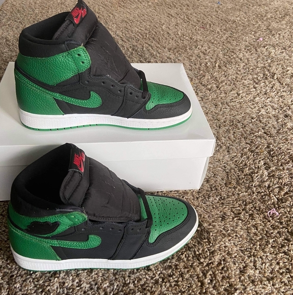 Jordan 1 retro high pine green - Picture 2 of 9